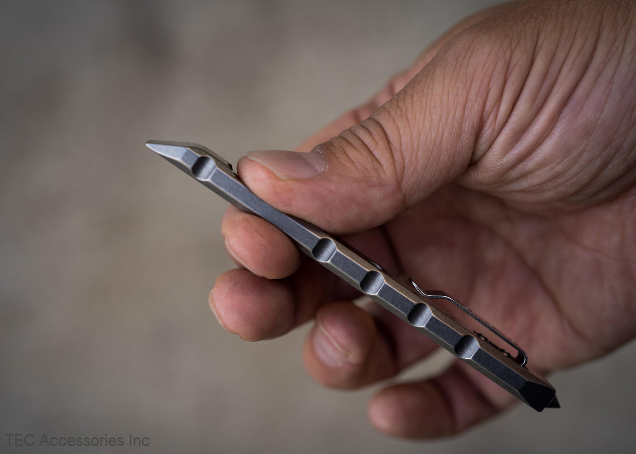 Titanium pocket sales pry bar