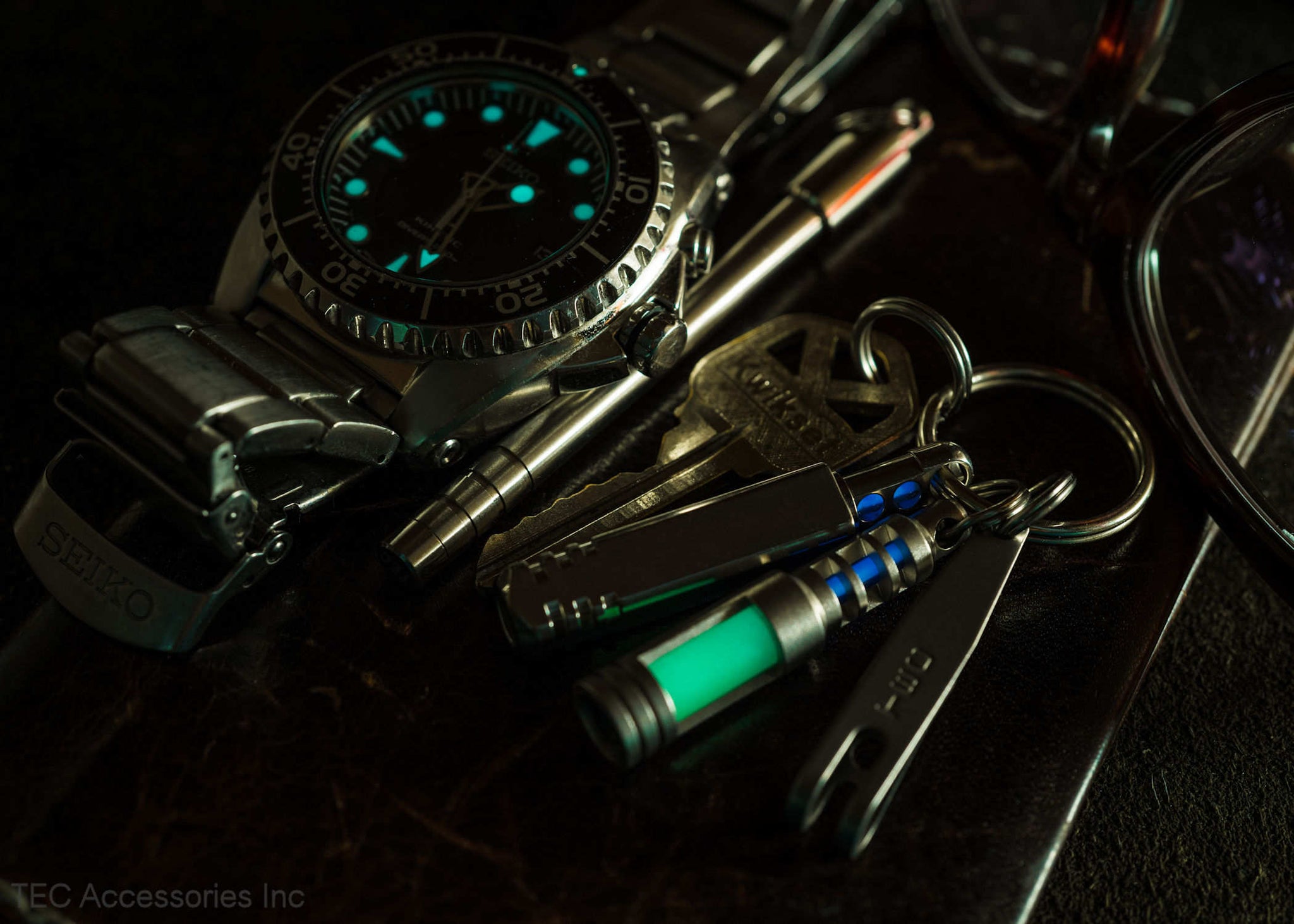 Isotope Chain Reaction Glow Fob EDC