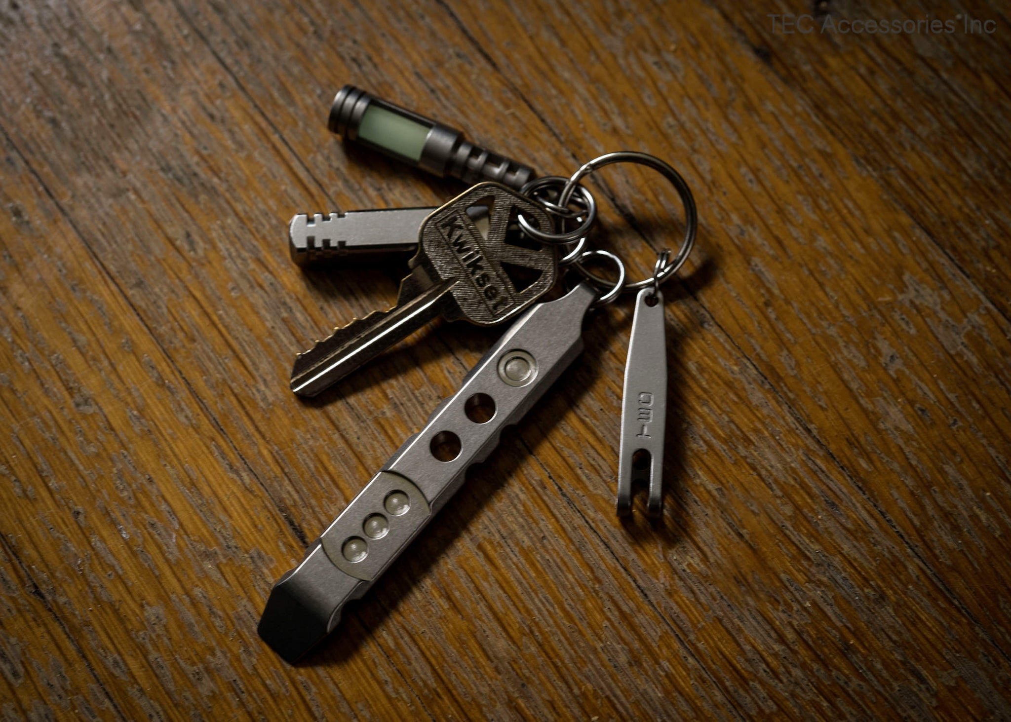 Ti-Pry Keychain Edition on keychain