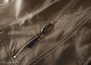 Isotope jacket zipper pull